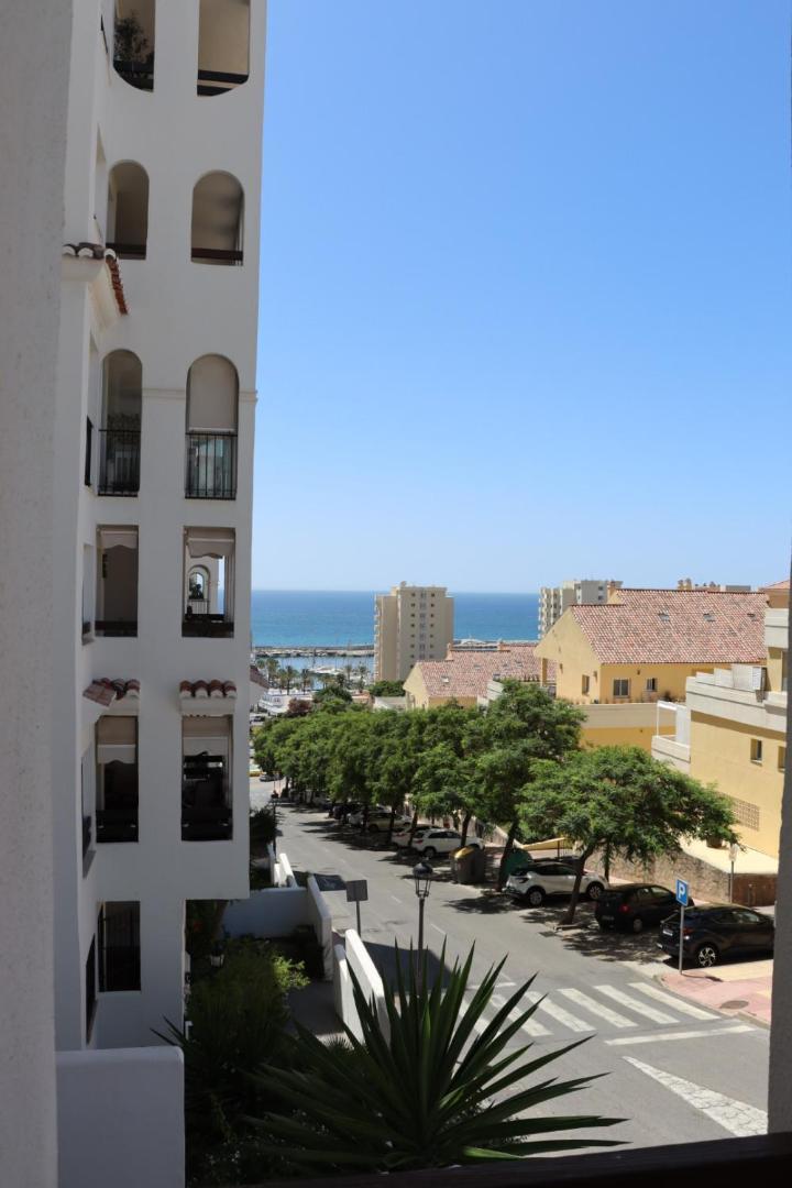Port View - Reina Sofia Daire Estepona Dış mekan fotoğraf